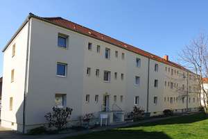 Frisch saniert & mit weißen WBS