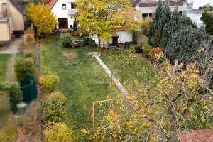 Gut und zentral gelegenes Zweifamilienhaus mit Gewerbeeinheit, Garage und großen Garten – Die vollständige Adresse der Immobilie erhältst du vom Anbieter., 28259 Kirchhuchting, Bremen – Vorschaubild 17