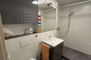 Hochwertig sanierte 2-Zimmer-Wohnung - Tiefgarage, ruhige Lage und Top-Anbindung in Milbertshofen – Milbertshofener Straße 34a, 80807 Milbertshofen, München – Vorschaubild 4