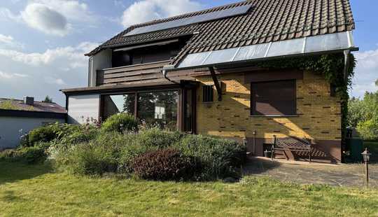 Bild von Traum-Grundstück mit Haus (2 Wohnungen) - absolut ruhige Waldrandlage - Usingen - prov.frei