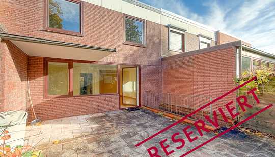 Bild von RESERVIERT: Zur freien Gestaltung: Modernisierungsbedürftiges Mittelreihenhaus in ruhiger, naturnahe