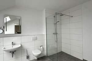 Großzügige 4-Zimmer-Wohnung mit 114 m², 2 Bädern & Balkon mit Gartenblick – Schillerstraße 27, 41061 Gladbach, Mönchengladbach – Vorschaubild 10