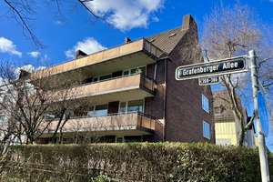 Charmant möblierte Zweizimmerdachgeschosswohnung mit EBK – 40235 Grafenberg, Düsseldorf – Vorschaubild 7