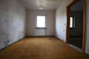 Solides Familienhaus mit großem Garten und Sanierungsbedarf – Feuerbachstraße 17, 6847 Kochstedt, Dessau-Roßlau – Vorschaubild 13