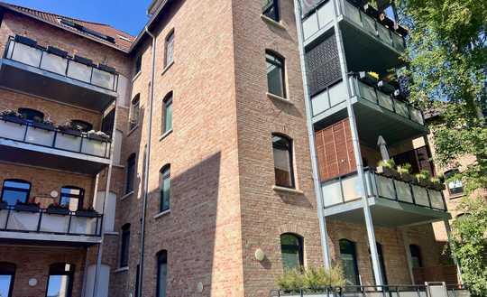Exklusive, sanierte 5-Raum-Wohnung mit gehobener Innenausstattung mit Balkon und EBK in Braunschweig