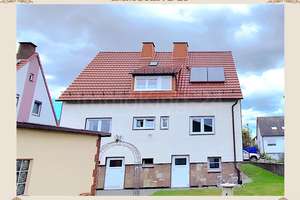 FREISTEHENDES EIN- ZWEIFAMILIENHAUS IN GUTER LAGE! ++ INKL. DOPPELGARAGE ++ – Die vollständige Adresse der Immobilie erhältst du vom Anbieter., 34260 Lohfelden – Vorschaubild 1