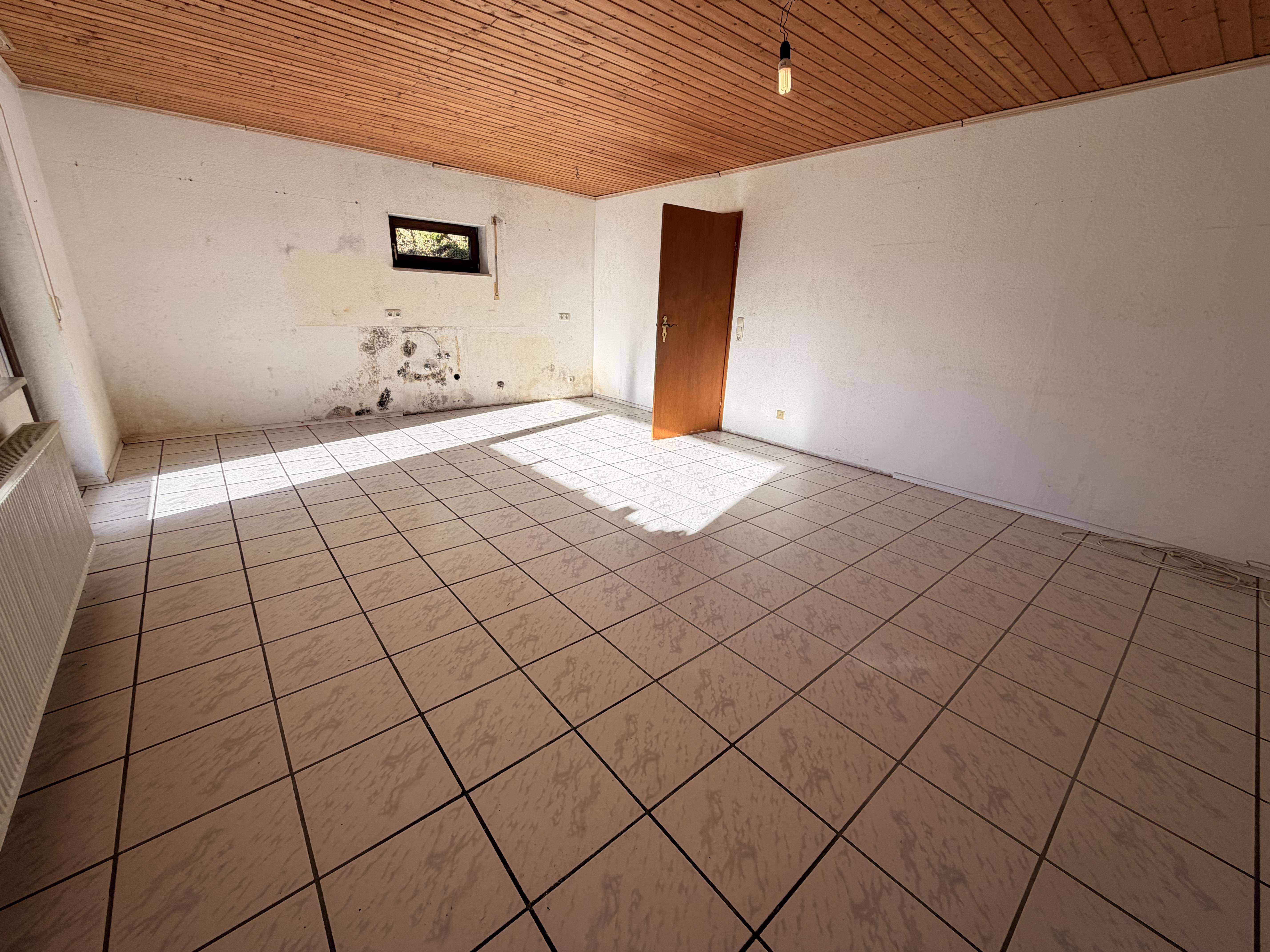 Einfamilienhaus mit Einliegerwohnung und toller Fernsicht, Odenwaldkreis – Bild 3