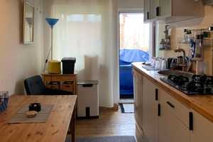 Stilvolle, gepflegte 2,5-Zimmer-Wohnung mit EBK in Köln Ehrenfeld – Mechternstraße 13, 50823 Köln – Vorschaubild 4