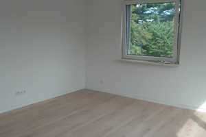 Ansprechende und vollständig renovierte 2-Zimmer-Wohnung in Gelsenkirchen – Ahornstraße 190, 45892 Gelsenkirchen – Vorschaubild 3