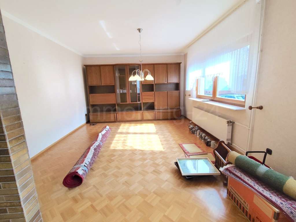 Immobilie in Breuna - EINMALIGE GELEGENHEIT! MASSIVES HAUS INKL. SCHEUNE UND VIELEM MEHR!! - Bild 3