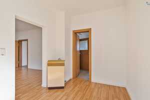 Familienidyll oder Investmentchance – Vielseitiges Wohnhaus mit Garten in Stuttgart-Wangen – Stuttgart – Vorschaubild 17