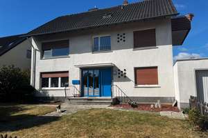 Sonnige 4-Zimmer-Wohnung mit Balkon in Hiddenhausen – Friedrich-Ebert-Str. 14, 32120 Hiddenhausen – Vorschaubild 2