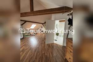 Tauschwohnung: Ruhige  Dachwohnung mit Balken neben Karl Heine