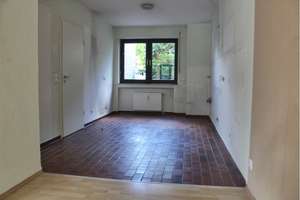 Ein Haus mit viel Platz und vielen Möglichkeiten! Wohnen & arbeiten -Mehrgenerationenhaus, 2 Garagen – Die vollständige Adresse der Immobilie erhältst du vom Anbieter., 40595 Hellerhof, Düsseldorf – Vorschaubild 3