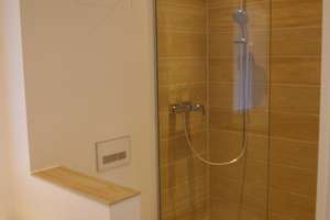 3-Zimmer-Maisonettewohnung mit sonnigem Balkon und grünem Ausblick – Die vollständige Adresse der Immobilie erhältst du vom Anbieter., 50939 Klettenberg, Köln – Vorschaubild 3