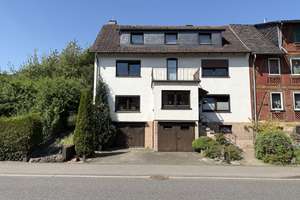 Großzügiges Ein- bis Zweifamilienhaus mit Gartenidylle, Balkon und Pavillon in WIZ / Hundelshausen – Kasseler Str. 31, 37215 Witzenhausen – Vorschaubild 2