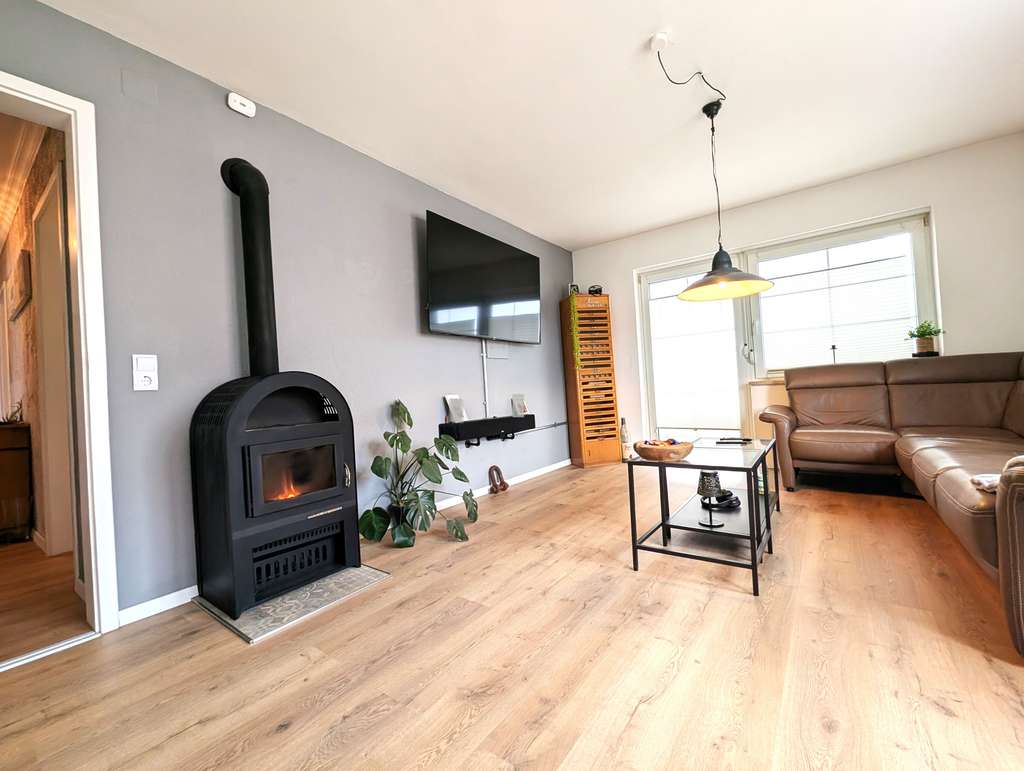 Immobilie in Dietenheim - sonnige 3,5 Zimmer inkl. Balkon*1 Garage + 2 PKW-Stellplätze bezugsfrei! - Bild 0