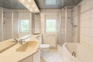 Kleine Wohnoase mit Doppelgarage und Modernisierungspotenzial – Die vollständige Adresse der Immobilie erhältst du vom Anbieter., 39122 Salbke, Magdeburg – Vorschaubild 5
