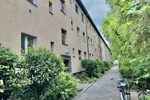 Vermietete 2-Zimmer-Eigentumswohnung in Berlin-Steglitz – Die vollständige Adresse der Immobilie erhältst du vom Anbieter., 12169 Steglitz, Berlin – Vorschaubild 1