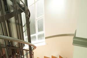 2,5-Zimmer-Wohnung in Wilmersdorf mit Balkon - Untermiete 1 Jahr – Güntzelstraße 66, 10717 Wilmersdorf, Berlin – Vorschaubild 9