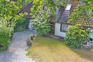 Großzügiges Architektenhaus mit Doppelgarage auf großem Grundstück in Hamburg-Wellingsbüttel – Die vollständige Adresse der Immobilie erhältst du vom Anbieter., 22391 Wellingsbüttel, Hamburg – Vorschaubild 16