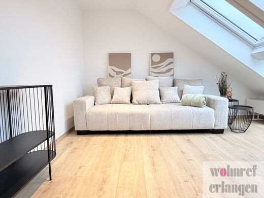 Moderne neu renovierte 2 Zimmer Wohnung in Bestlage Alterlangen