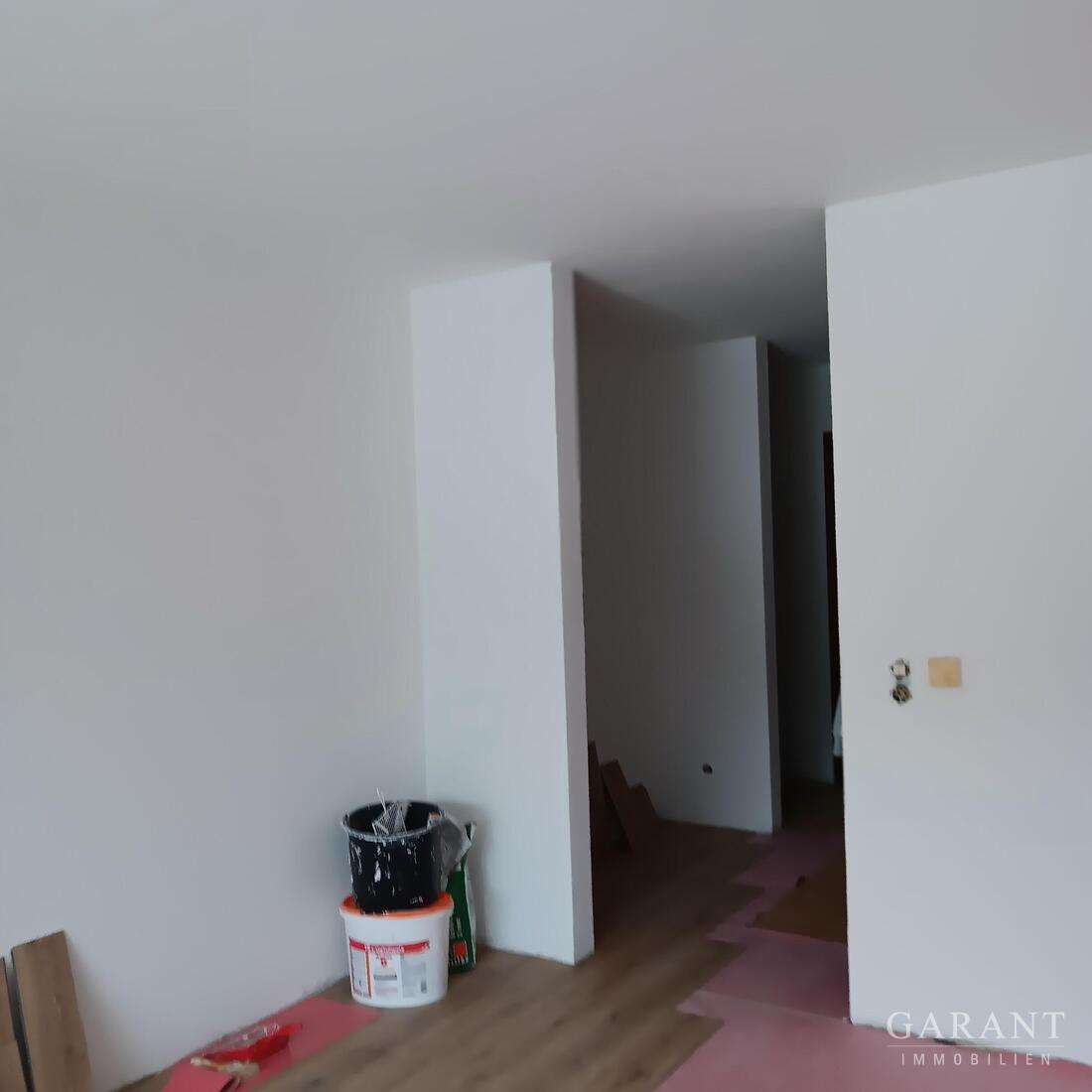 Immobilie in Bad Urach - 1 Zimmer-Wohnung mit Küche und Bad - Bild 3