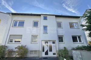 Lichtdurchflutete 3-Zimmer-Dachgeschosswohnung mit Stellplatz in Bonn-Duisdorf – Die vollständige Adresse der Immobilie erhältst du vom Anbieter., 53123 Duisdorf, Bonn – Vorschaubild 2