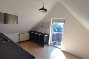Gemütliche 2,5-Zimmer-Dachgeschosswohnung mit Stellplatz in begehrter Lage von Pfersee-Nord – Leonhard-Hausmann-Str. 45, 86157 Pfersee-Nord, Augsburg – Vorschaubild 5