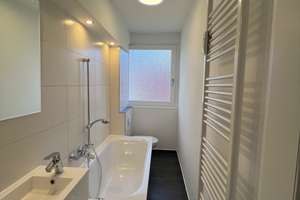 Sanierte 3 - Zimmer -Wohnung mit modernem Bad und EBK – Sudetenweg 27, 38448 Vorsfelde, Wolfsburg – Vorschaubild 1