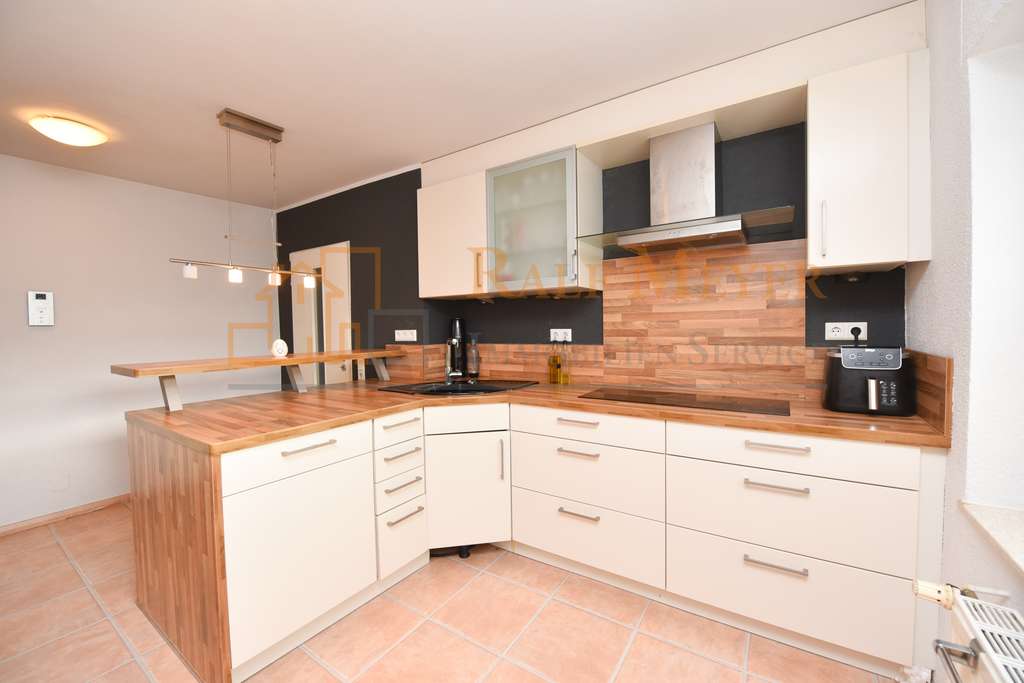 Immobilie in Wetzlar - Modernisiertes 2-Familienhaus in Wetzlar-Garbenheim - Bild 3