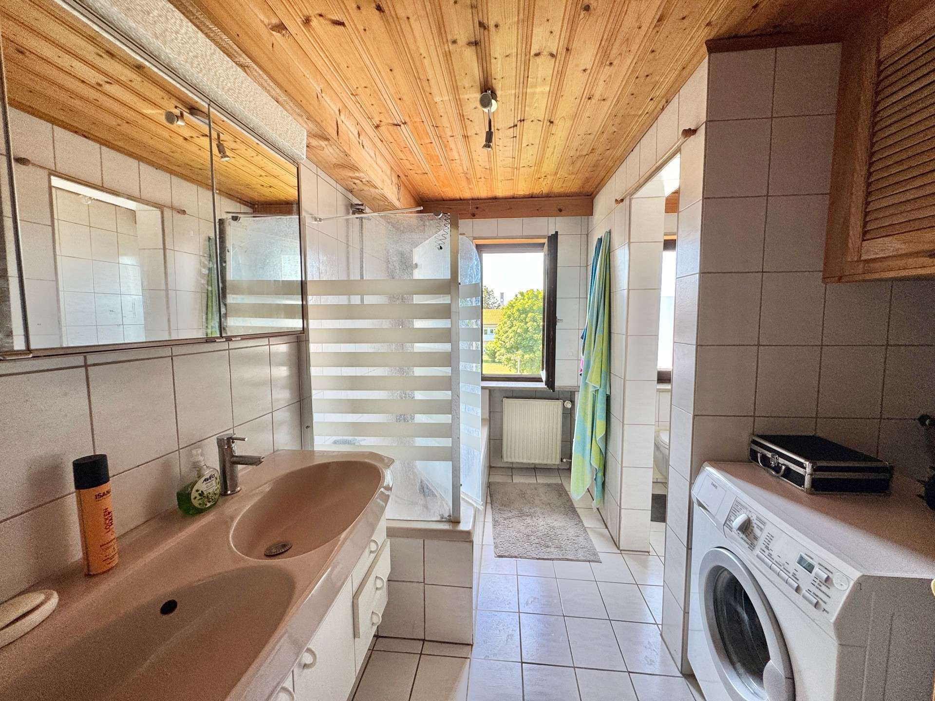 Immobilie in Emmerting - Riesiges Dreifamilienhaus - Perfekt für die ganze Familie, oder als Kapitalanlage - Bild 19