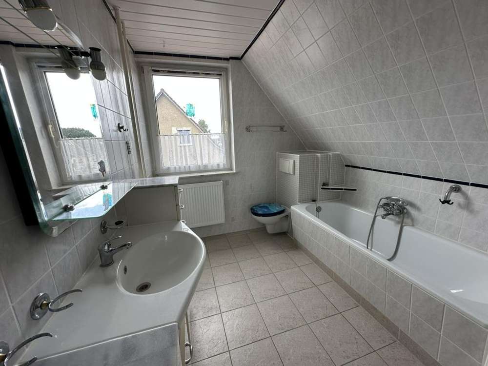 Immobilie in Bollewick - Einfamilienhaus mit Südterrasse und Einliegerwohnung im idyllischen Wohngebiet unweit der Müritz (ca - Bild 12