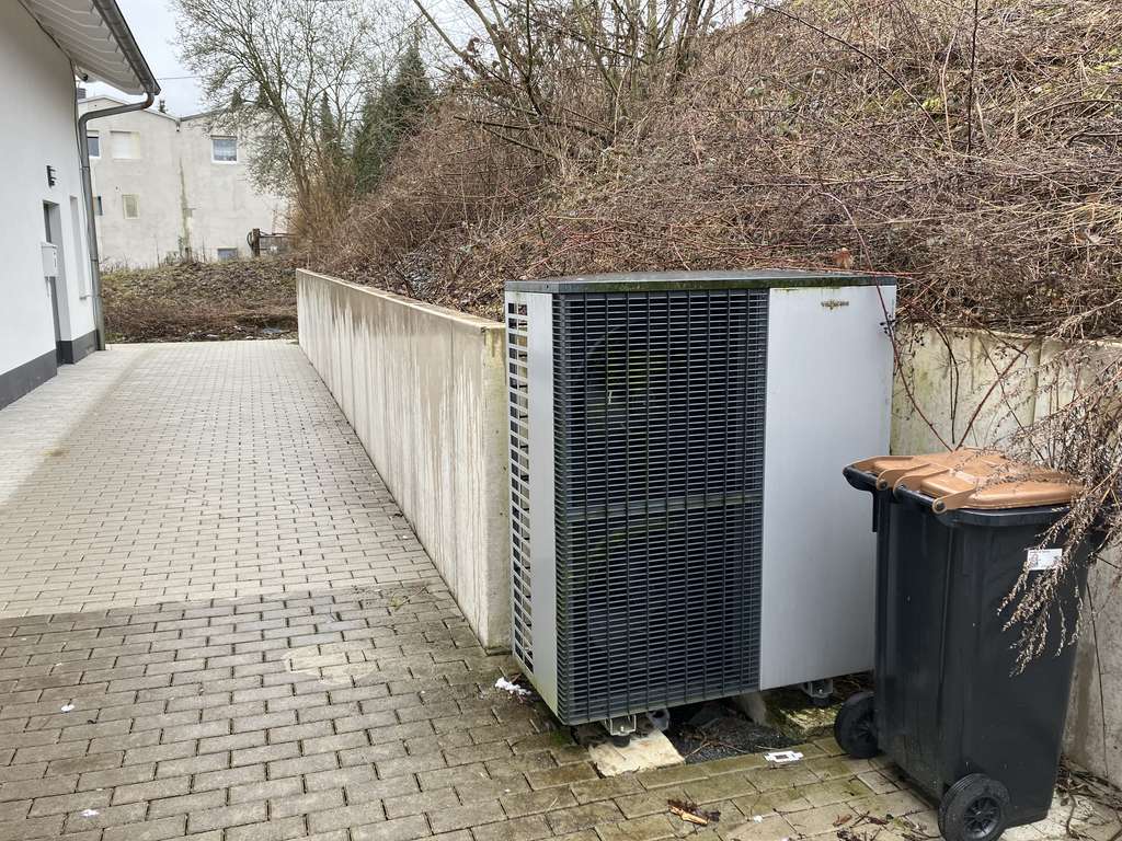 Immobilie in Haiger - Neuwertiges Reihenmittelhaus mit fünf Zimmern in Haiger-Fellerdilln - Bild 2