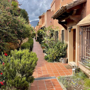 Immobilie zum Verkauf in Estepona