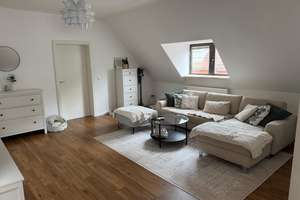 Gepflegte 4 Zimmer Maisonette Wohnung in der City – Die vollständige Adresse der Immobilie erhältst du vom Anbieter., 76133 Innenstadt-West, Karlsruhe – Vorschaubild 1
