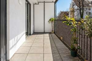 Exklusive Stadtwohnung am Fuße des Killesbergs! Barrierefrei und sofort verfügbar! – Die vollständige Adresse der Immobilie erhältst du vom Anbieter., 70191 Heilbronner Straße, Stuttgart – Vorschaubild 3