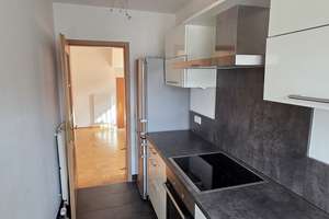 4-Zimmer-Galeriewohnung in Würzburg mit Dachloggia, toller Aussicht auf die Festung und Steinburg! – Gertraud-Rostosky-Strasse 37, 97082 Steinbachtal, Würzburg – Vorschaubild 9