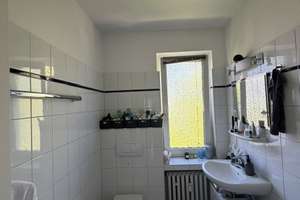 Ruhige sonnige 2,5 Zimmer Whg. in Oberkassel mit Balkon – Die vollständige Adresse der Immobilie erhältst du vom Anbieter., 40545 Oberkassel, Düsseldorf – Vorschaubild 13