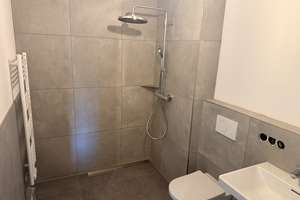 3 Zimmer Wohnung Balkon GästeWC  – Die vollständige Adresse der Immobilie erhältst du vom Anbieter., 86833 Ettringen – Vorschaubild 2