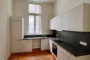 Neu modernisierte Altbauwohnung in Top Lage nahe Binnenalster - 6 Zimmerwohnung (3 3/2) – Große Theaterstraße 39, 20354 Neustadt, Hamburg – Vorschaubild 12