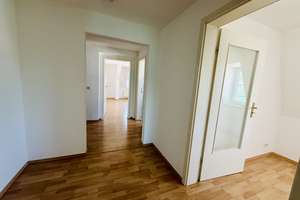 Sofort Verfügbar!Hübsche Dreiraumwohnung unterm Dach! – Die vollständige Adresse der Immobilie erhältst du vom Anbieter., 1159 Löbtau-Süd, Dresden – Vorschaubild 7