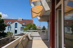 Helle 4-Zimmer-Eigentumswohnung mit Südbalkon in München-Berg am Laim