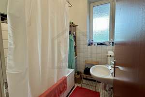 Großzügige Altbauwohnung mit Charakter – 4 Zimmer im gepflegten Mehrfamilienhaus – Die vollständige Adresse der Immobilie erhältst du vom Anbieter., 76137 Südweststadt, Karlsruhe – Vorschaubild 9