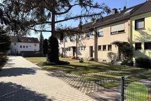 ** Endlich Ruhe ** IHR Haus- GLÜCK  ** 5,5 Zi. ** bestens gepflegt ** Garten ** optionale Garage  ** – Wollinerstraße 21, 90451 Nürnberg – Vorschaubild 1