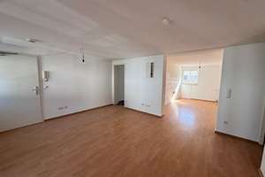 Hübsche 3 Zimmer Wohnung in ruhiger Lage ** Provisionsfrei ** – Deggendorfer Straße 25, 93055 Ostenviertel, Regensburg – Vorschaubild 2