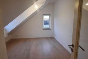 Kleines modernes Quadro Haus in ruhiger grüner Lage, Nähe Allacher Lohe – Pasteurstr. 43 C, 80997 Allach, München – Vorschaubild 11