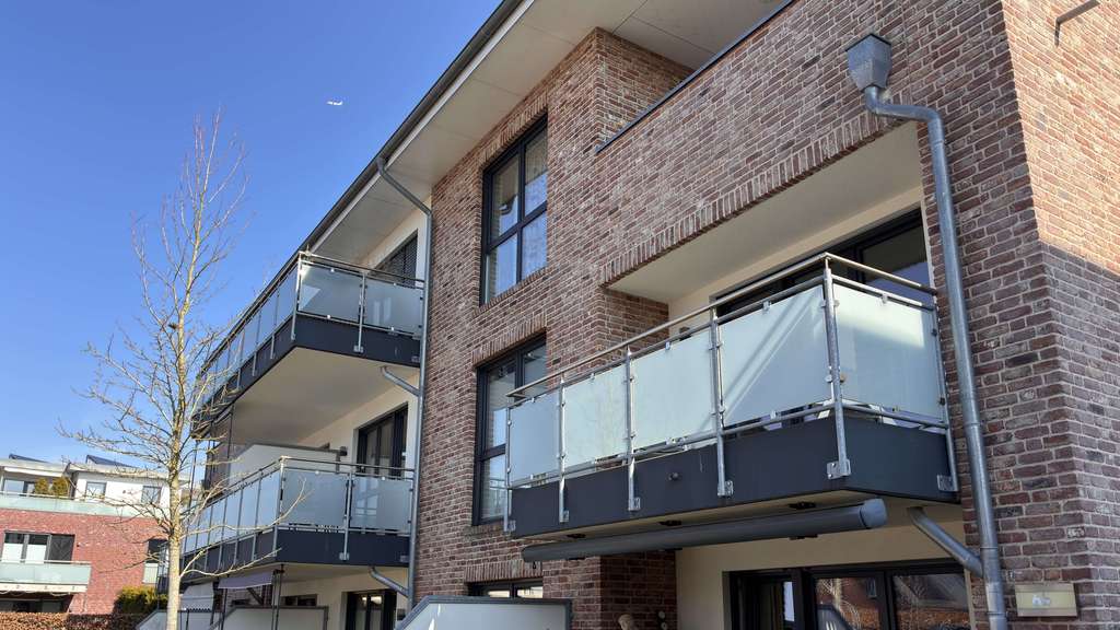 Immobilie in Hasloh - Lichtdurchflutete 4-Zimmer-Eigentumswohnung mit großem Balkon – provisionsfrei - Bild 2