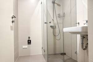 Lichtdurchflutete 3-Zimmer-Wohnung - ca. 50 m² Sonnenterrasse im 1.OG - Pkw-Stellplatz - Bezugsfrei – Die vollständige Adresse der Immobilie erhältst du vom Anbieter., 13407 Reinickendorf (Ortsteil), Berlin – Vorschaubild 11