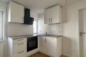 Erstbezug - Stilvolle 2 Zimmer-Wohnung im EG mit Nolte-Küche, Süd-Terrasse & Glasfaser – Schwäbische Albstraße 30, 73450 Neresheim – Vorschaubild 2